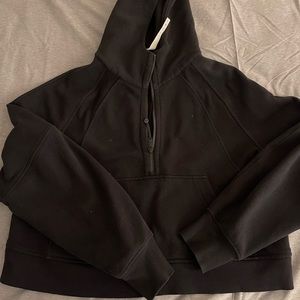 Lululemon scuba half zip with hood M/L